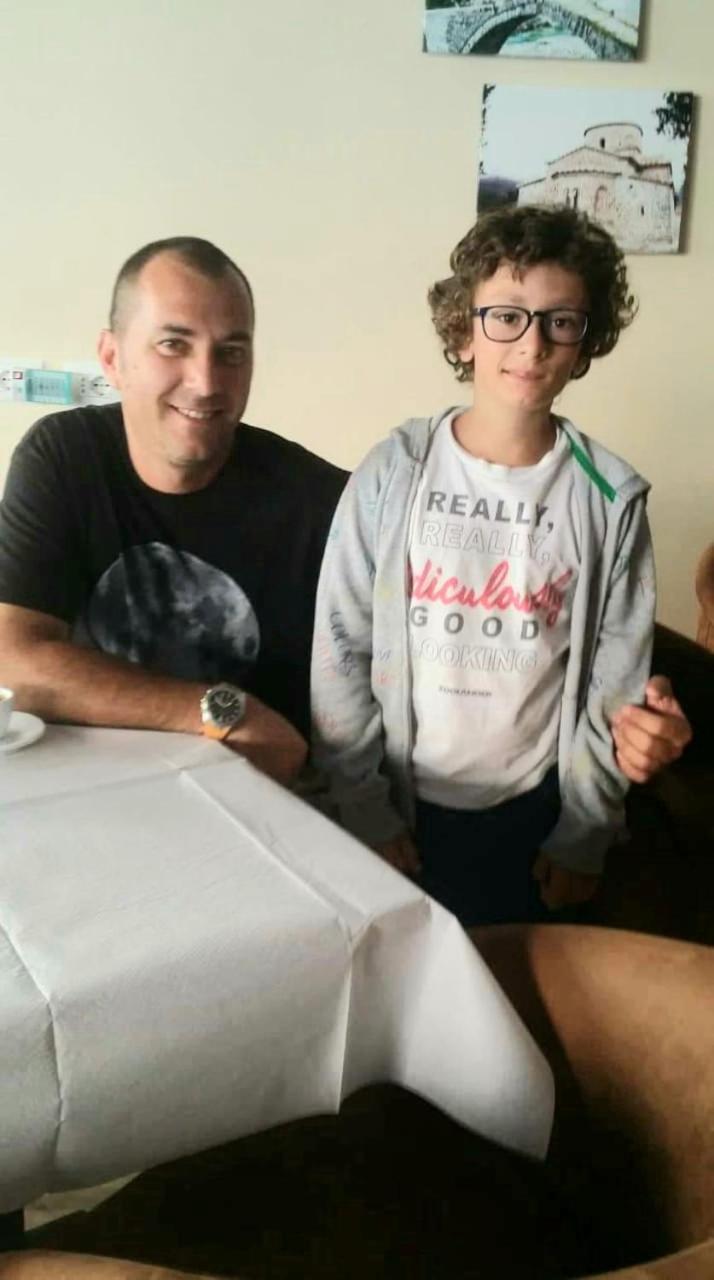 Përmet Dimitri Guest House מראה חיצוני תמונה