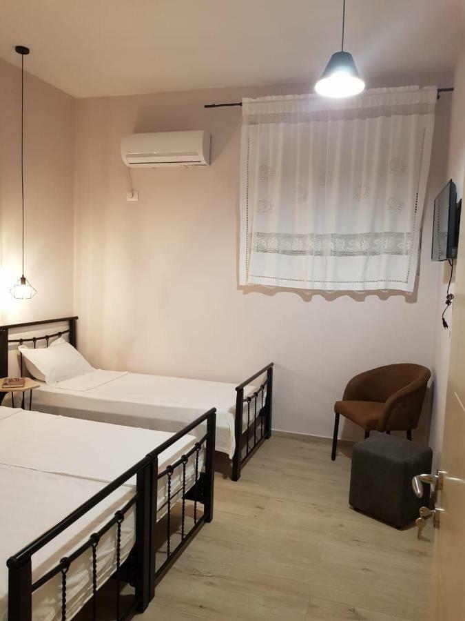 Përmet Dimitri Guest House מראה חיצוני תמונה