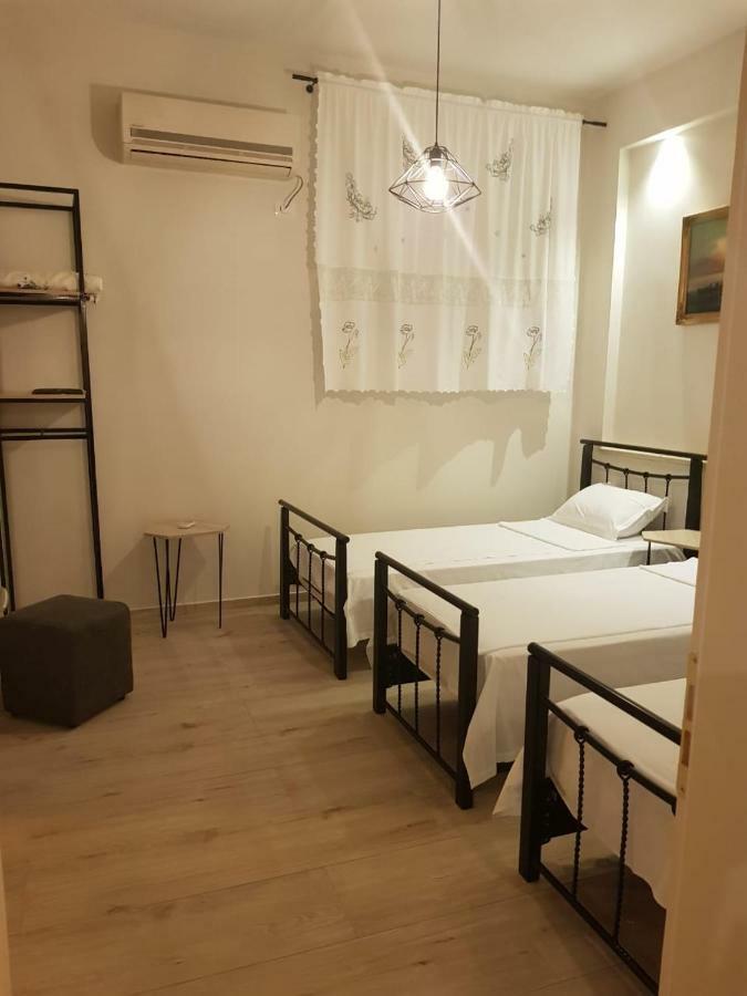 Përmet Dimitri Guest House מראה חיצוני תמונה