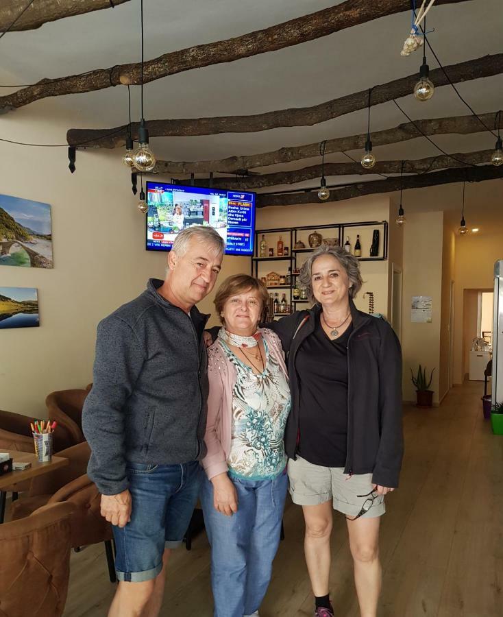 Përmet Dimitri Guest House מראה חיצוני תמונה